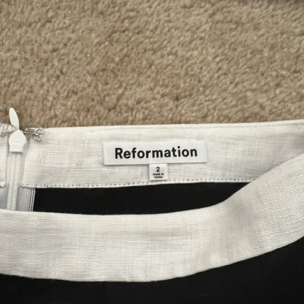 Reformation Monochrome Two-Piece Ensemble (Robbie Linen Two Piece)- worn once